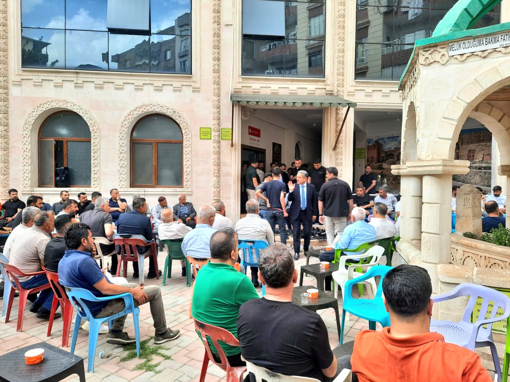 Valimiz Birol Ekici Merhum Muhammed İhsan Madsor’un Sencerşah Taziye Evi'nde Düzenlen Taziyesine Katıldı